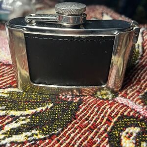 3oz Stainless Steel Black Genuine Leather Wrap Belt Buckle‎ Flask